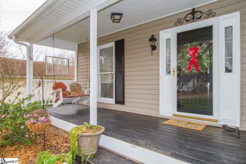 Property image 3 at 102 Bendingwood Circle, Taylors, SC 29687