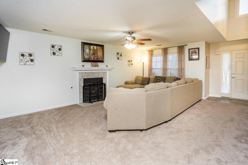 Property image 4 at 2 Hartman Road, Greer, SC 29651