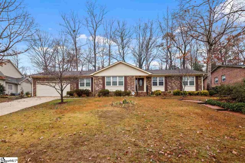 Property image 3 at 3 Old Mill Court, Taylors, SC 29687