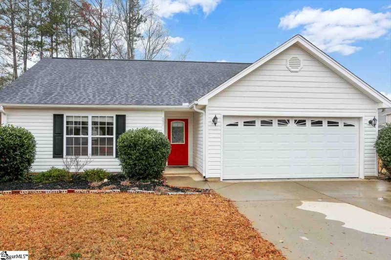 Property image 2 at 157 Maximus Drive, Greer, SC 29651