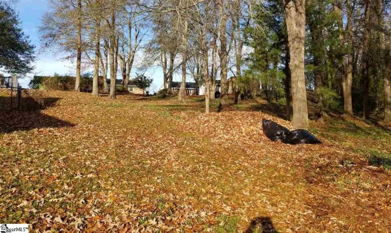 Property image 4 at 107 Morningside Drive, Greer, SC 29651