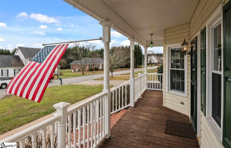 Property image 4 at 19 Wheatstone Court, Greenville, SC 29617