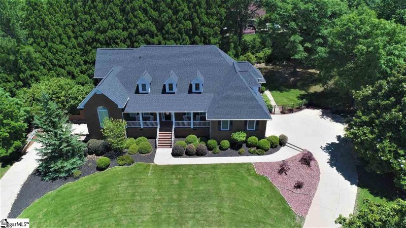 Property image 3 at 120 Graylyn Court, Anderson, SC 29621