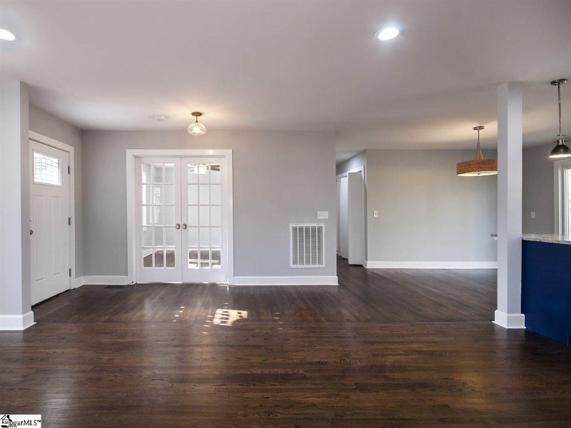 Property image 4 at 203 Terrace Circle, Simpsonville, SC 29680