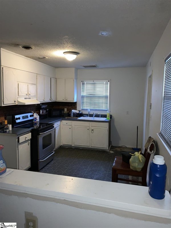 Property image 5 at 304 Boling Road, Taylors, SC 29687