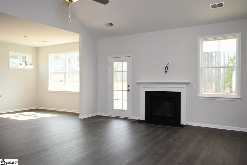 Property image 4 at 203 Arbor Woods Lane, Piedmont, SC 29673