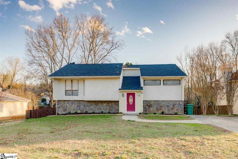 7 Bendingwood Circle