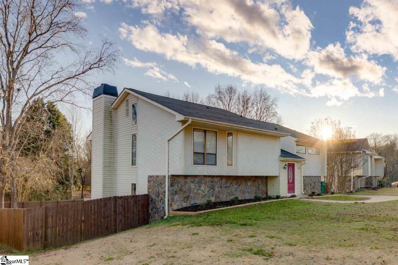 Property image 2 at 7 Bendingwood Circle, Taylors, SC 29687