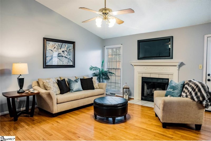 Property image 4 at 8 Clancy Court, Simpsonville, SC 29681