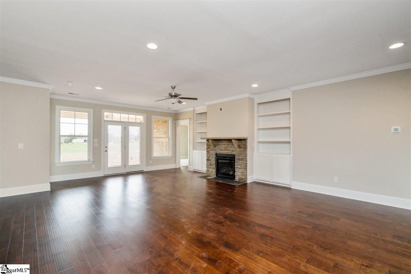 Property image 5 at 156 Braemar Knoll Drive, Greer, SC 29651