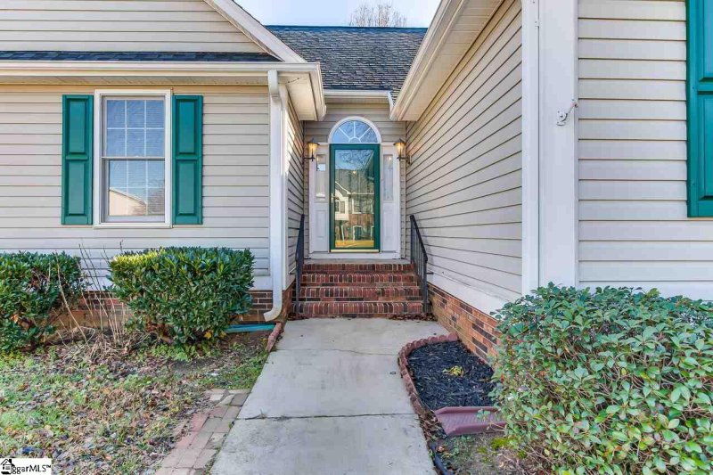 Property image 3 at 103 Windrose Court, Simpsonville, SC 29681