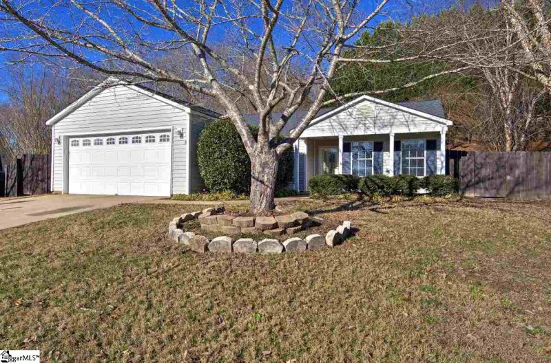 Property image 2 at 8 Rustling Creek Court, Simpsonville, SC 29681