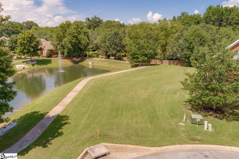 Property image 2 at 11 Hartsfield Court, Easley, SC 29642