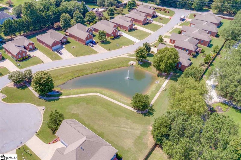 Property image 5 at 11 Hartsfield Court, Easley, SC 29642