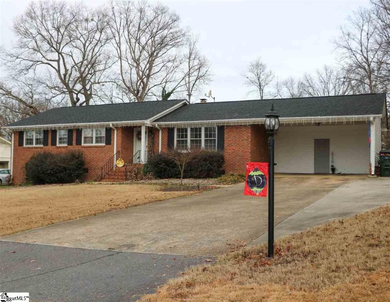 10 E Heathwood Drive