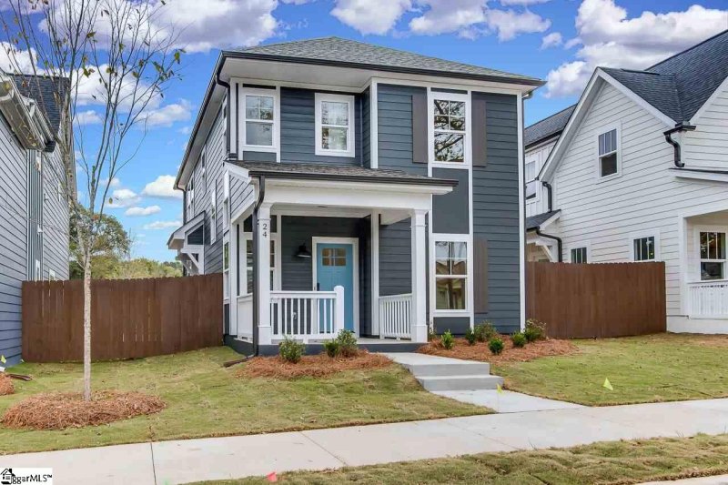 Property image 2 at 8 Ridge Knoll Circle, Greenville, SC 29607