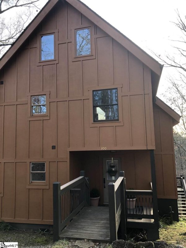 Property image 2 at 300 Doe Run, Pickens, SC 29671
