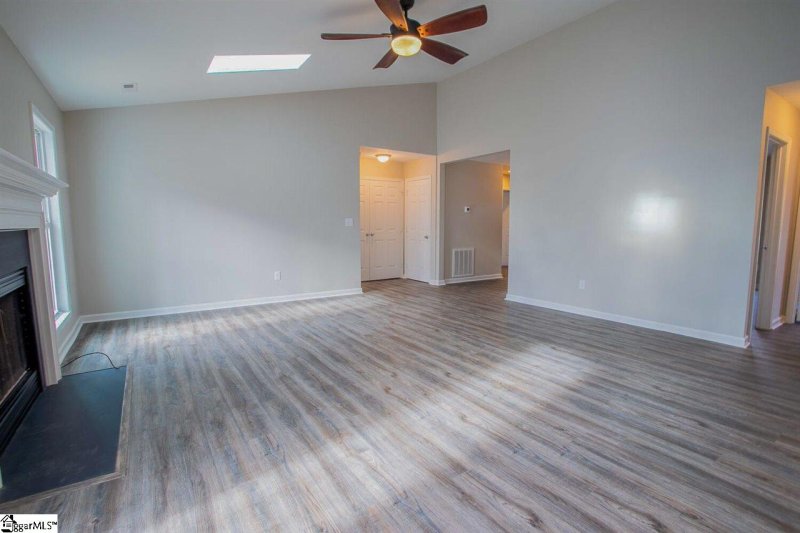 Property image 4 at 19 Berlander Court, Simpsonville, SC 29680