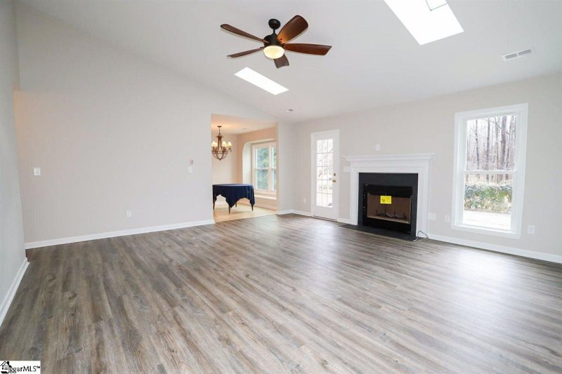 Property image 5 at 19 Berlander Court, Simpsonville, SC 29680