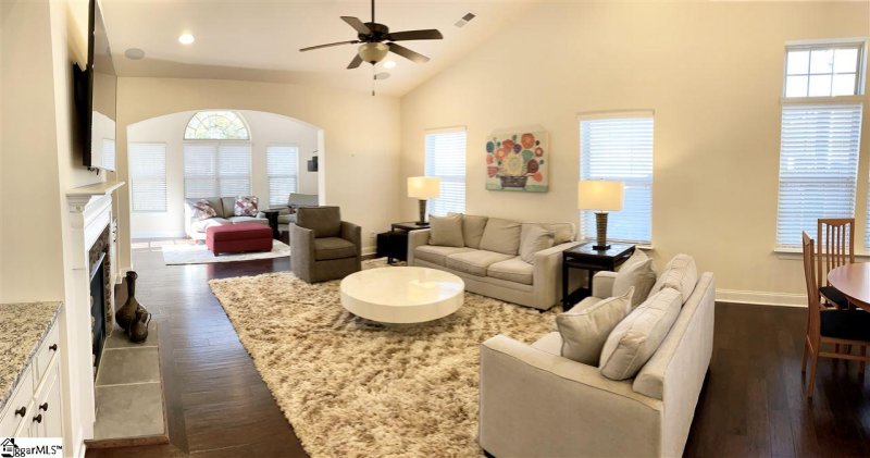 Property image 5 at 209 Waters Run Lane, Simpsonville, SC 29681