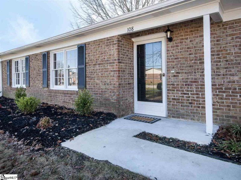 Property image 3 at 108 Palamon Street, Piedmont, SC 29673