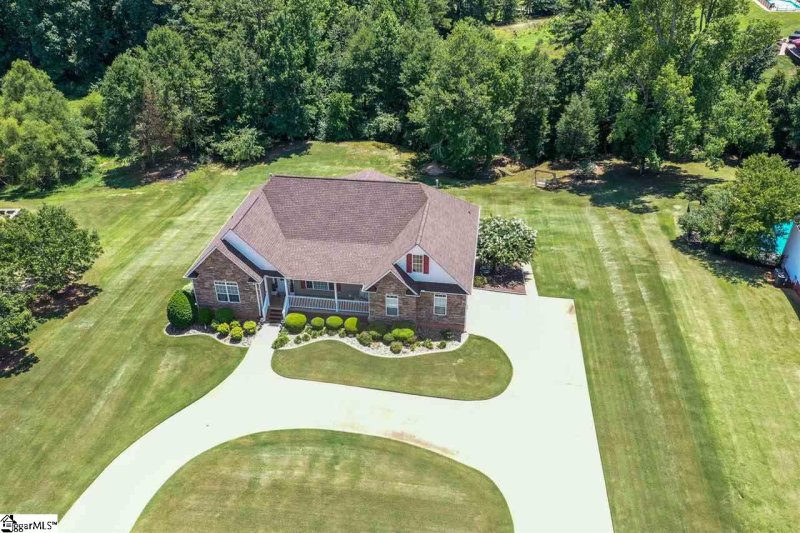 Property image 2 at 617 Dills Farm Way, Greer, SC 29651-5569