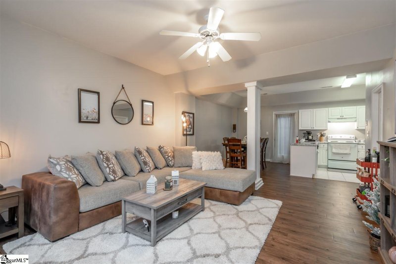 Property image 2 at 37 Huntress Drive, Greer, SC 29651