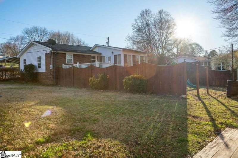 Property image 4 at 203 Lakeside Lane, Liberty, SC 29657