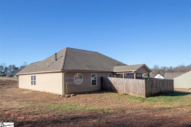 Property image 2 at 8 Haven Reach Way, Taylors, SC 29687