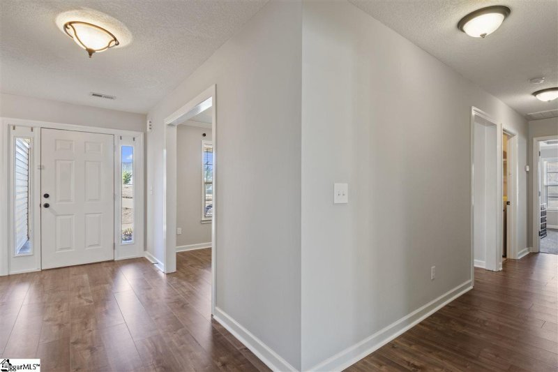 Property image 4 at 8 Haven Reach Way, Taylors, SC 29687