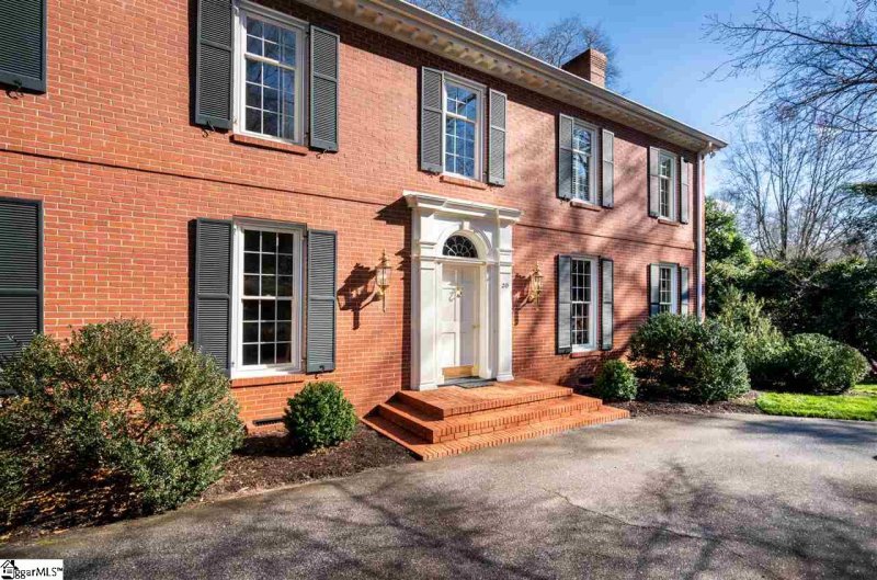 Property image 2 at 20 Hemlock Drive, Greenville, SC 29601