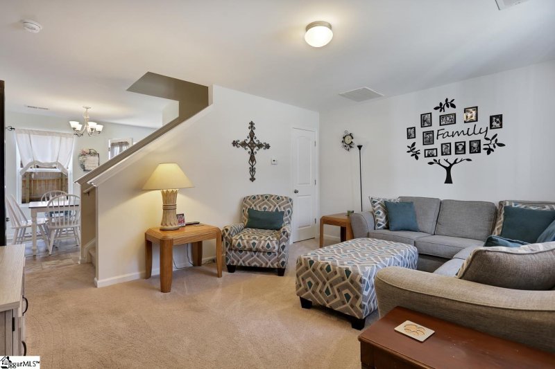 Property image 4 at 328 Promised Land Drive, Spartanburg, SC 29306