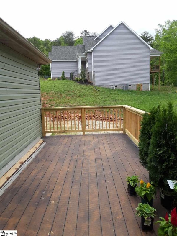 Property image 2 at 5 Puckett Mill Way, Central, SC 29630