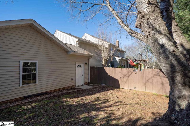 Property image 4 at 12 Horseman Lane, Greenville, SC 29615