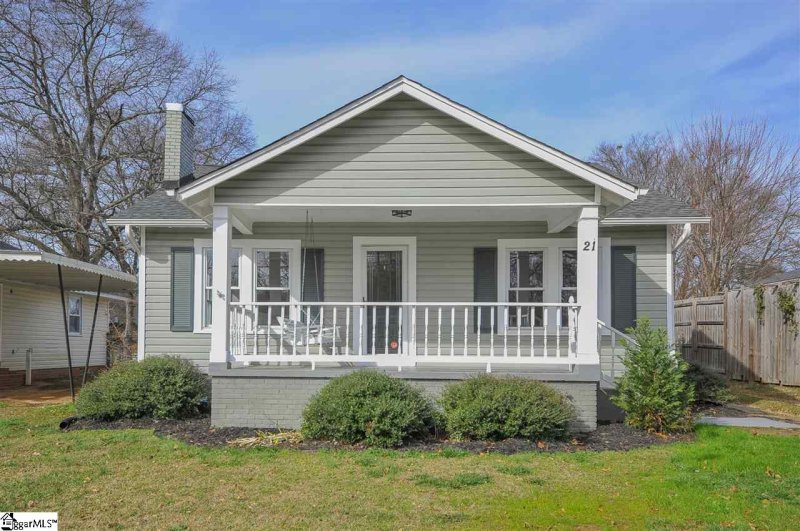 Property image 2 at 21 Simmons Avenue, Greenville, SC 29607