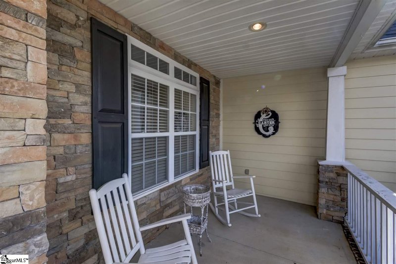 Property image 3 at 7 Mandarin Court, Taylors, SC 29687