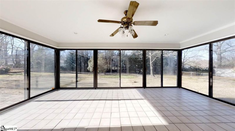 Property image 4 at 6 Shrevewood Drive, Taylors, SC 29687