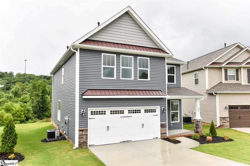 Property image 2 at 204 Clear Court, Taylors, SC 29687