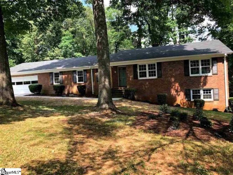 Property image 2 at 112 Holly Road, Taylors, SC 29687