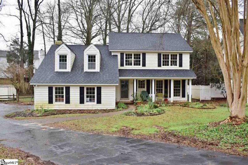 Property image 2 at 8 Drayton Court, Spartanburg, SC 29301