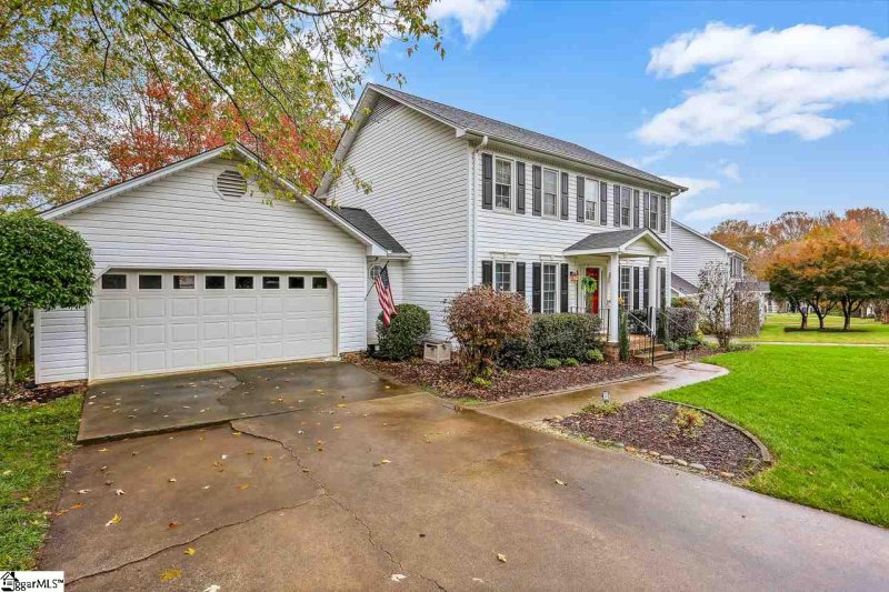 Property image 3 at 605 Spring Meadow Way, Simpsonville, SC 29680-3747