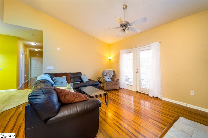 Property image 2 at 634 McKenna Circle, Greenville, SC 29615-2684