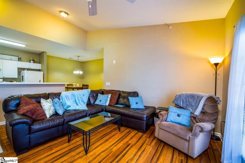 Property image 3 at 634 McKenna Circle, Greenville, SC 29615-2684