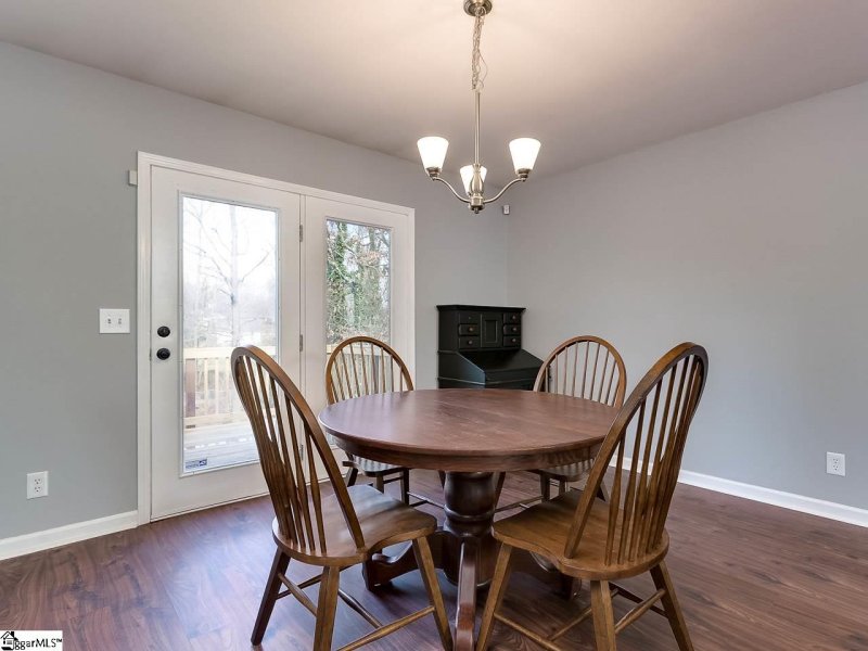 Property image 5 at 6 Miracle Drive, Greenville, SC 29605