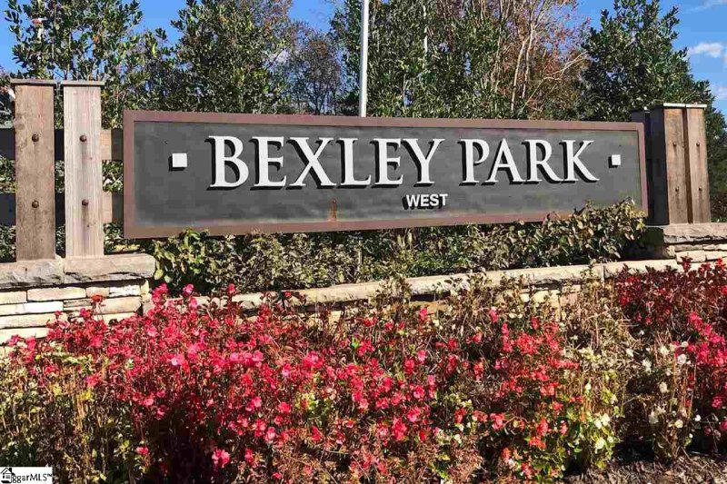 Property image 2 at 108 Broadleigh Court, Boiling Springs, SC 29316