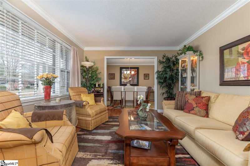 Property image 2 at 501 Royal Oaks Drive, Spartanburg, SC 29302-4507