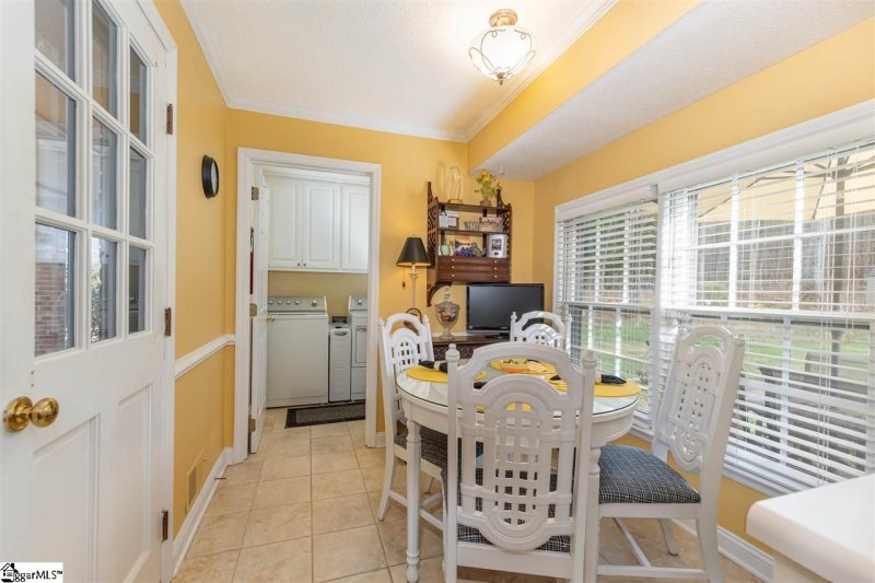 Property image 5 at 501 Royal Oaks Drive, Spartanburg, SC 29302-4507