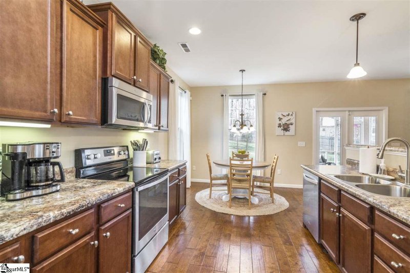 Property image 2 at 223 Ginger Lane, Taylors, SC 29687