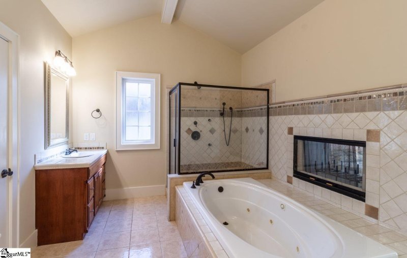 Property image 5 at 203 Hillview Drive, Seneca, SC 29672