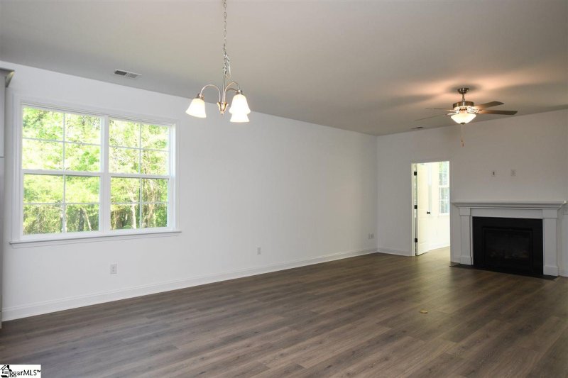 Property image 5 at 913 Ash Grove Way, Boiling Springs, SC 29316